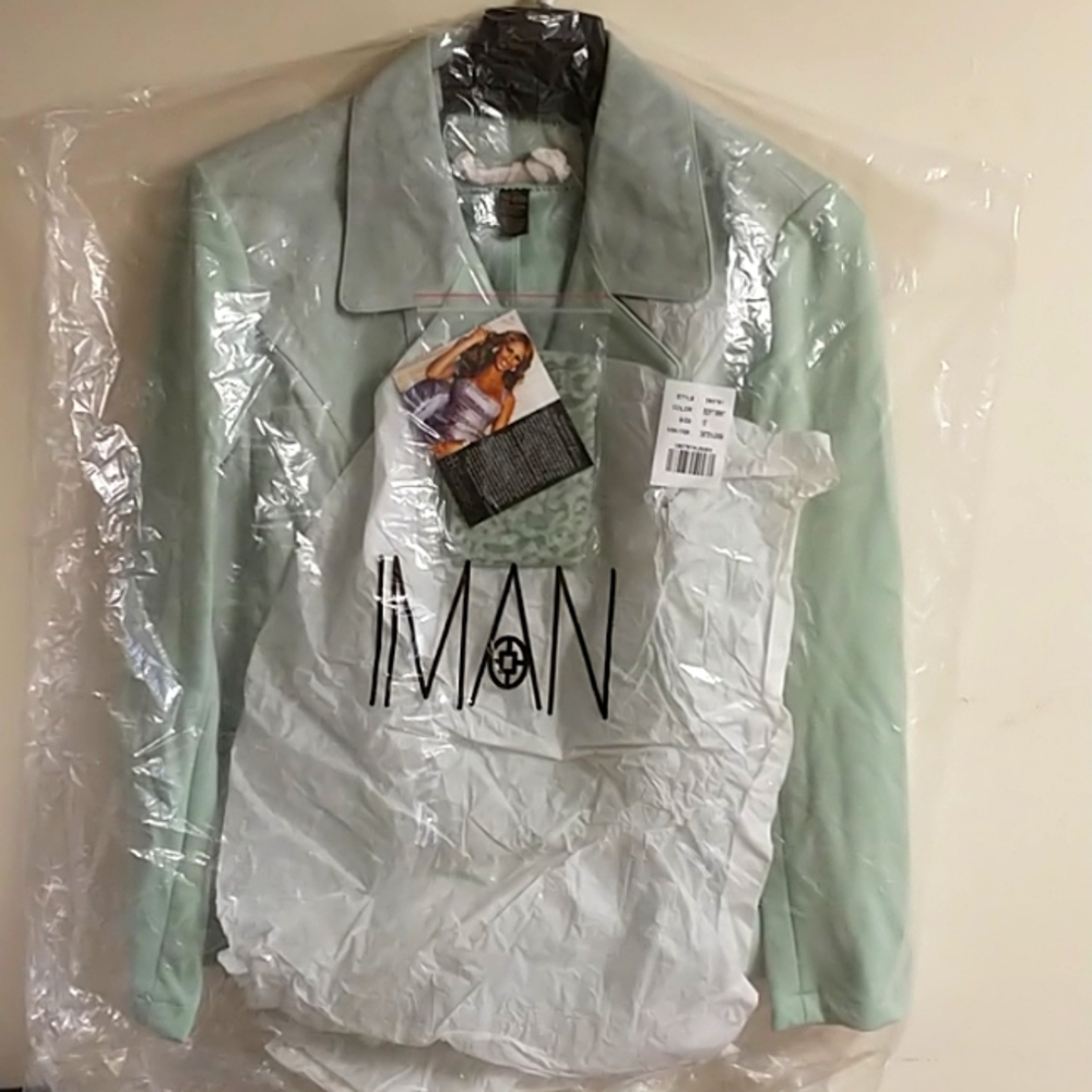 Iman 100 % Genuine Leather Soft Mint Size 1x